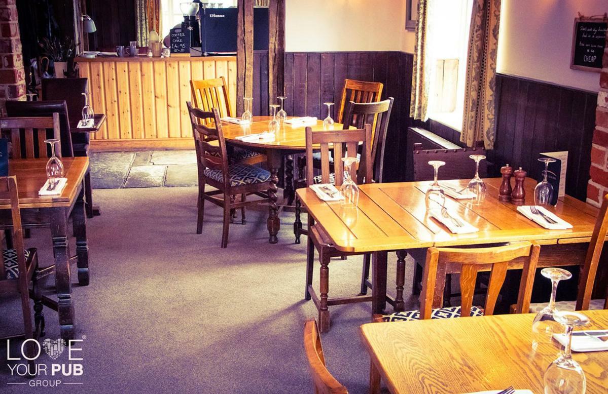 The Rising Sun Inn Уотърлувил Екстериор снимка